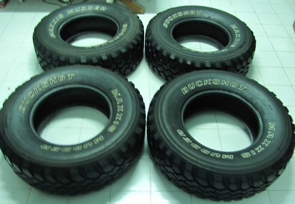 Maxxis Buckshot 265/75/16 ปี 12 ชุดละ 4,000.-ถ่ายรูปมาใหม่ครับ Maxxis Buckshot 265/75/16 ปี 12 ชุดละ 4,000.-ถ่ายรูปมาใหม่ครับ