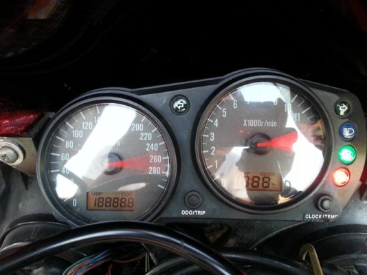 <<<<<<< KAWASAKI ZX9R 2001 ทะเบียนโอนนอก >>>>>>>