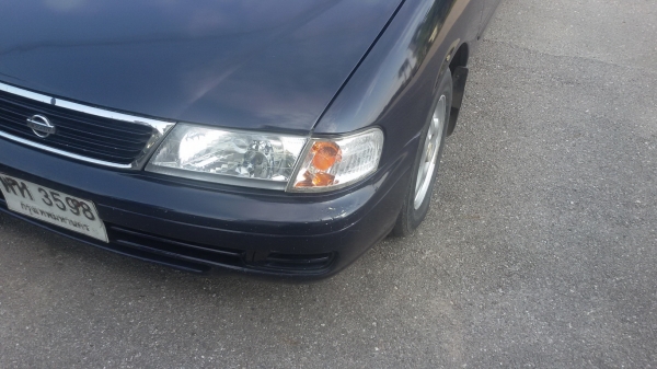 NISSAN SUNNY SALOON ปี95