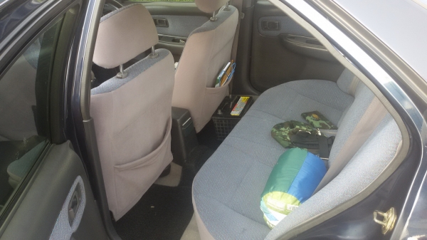 NISSAN SUNNY SALOON ปี95