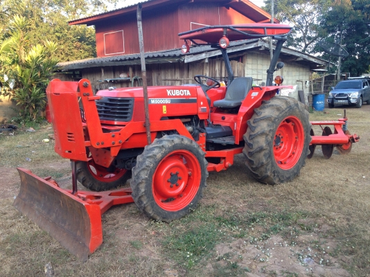 ขายคูโบต้า M5000 พร้อมใช้งาน อุปกรณ์มี ดันหน้า  ผาน6 เอกสาาพร้อมโอน ราคาต่อรองได้นิดหน่อย