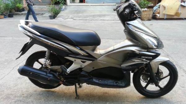ทะเบียนตอง777 honda  airblade 110i  ล้อแมก เครื่องเดิม 22,000