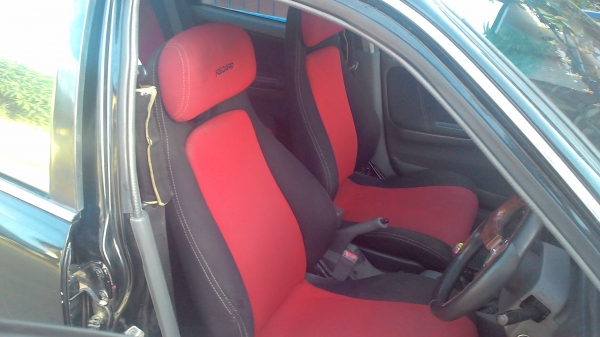 Civic วางb20bแกสหัวฉีดตัวท๊อปดิส4ล้อลงเล่มหมดครับแต่งสวยพร้อมโอนครับ