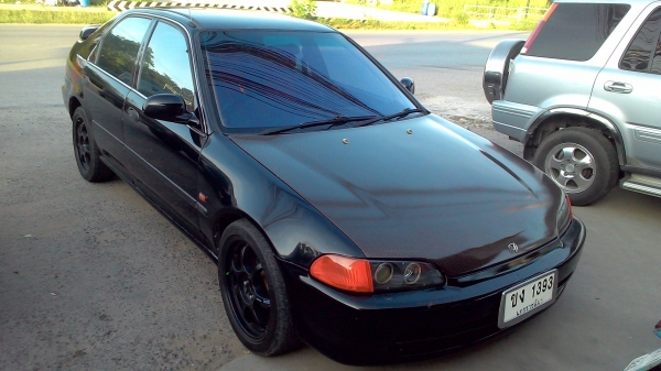 Civic วางb20bแกสหัวฉีดตัวท๊อปดิส4ล้อลงเล่มหมดครับแต่งสวยพร้อมโอนครับ