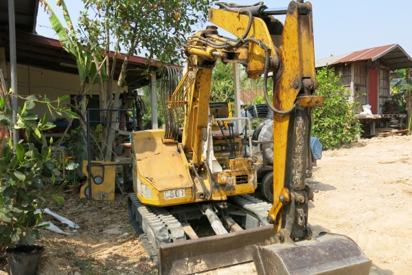 MITSUBISHI MXR 35 เครื่อง 4 สูบมีใบดัน แขน U 230,000 บ