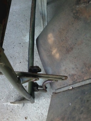 ร้านm601ขายชุดโครงจอกระจกทั้งบานของ dodge m601แท้ๆราคาถูก