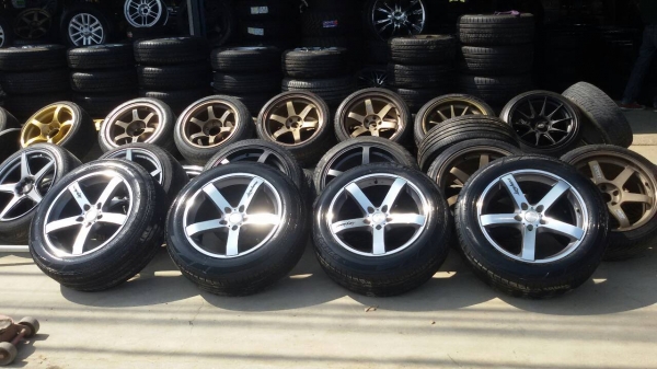 ล้อ CRV ขอบ 18 5รู 114 พร้อมยางชุดล่ะ 17,500