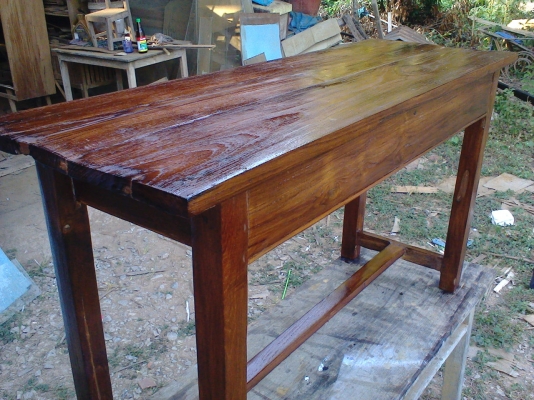 โต๊ะนักเรียนคู่ไม้สักทำสีใหม่