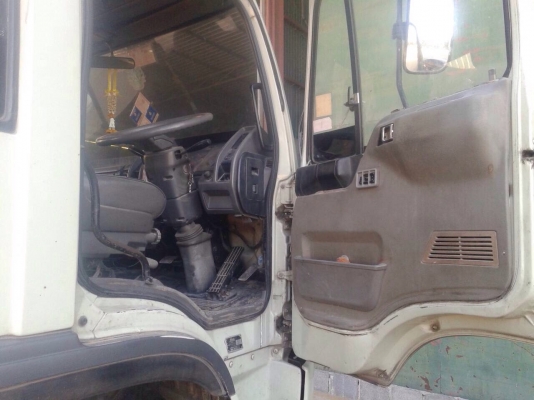 ขายสิบล้อหัวลากพร้อมหาง HINO 2K เครื่อเดิม 260 แรง ปี 39 หางพนัสไม่ดัมพ์ยาว 10.50 เมตร 3 เพลา