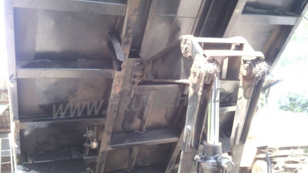 รถบรรทุก 6 ล้อดัมพ์ ISUZU  NQR 145 แรงม้า ปีจดทะเบียน 2550