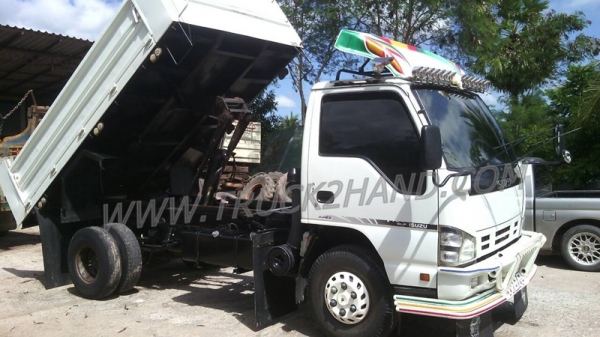 รถบรรทุก 6 ล้อดัมพ์ ISUZU  NQR 145 แรงม้า ปีจดทะเบียน 2550