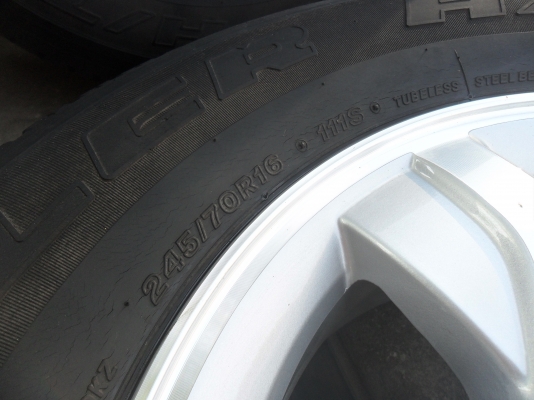 ล้อแม็ก 16นิ้ว 6รู เชฟ พร้อมยาง สวยๆ 4 ล้อ ราคา 6900 บาท