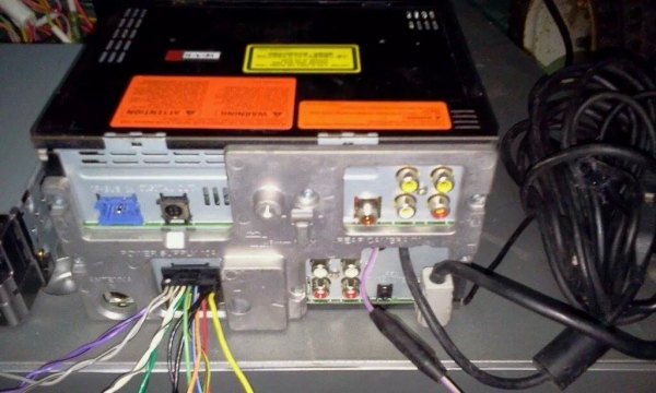 วิทยุติดรถpioneer  avh-p4050 dvd