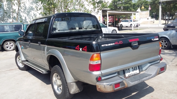 ขายสี่ประตู4×4เครื่องดีเกียร์ดี ขายสี่ประตู4×4เครื่องดีเกียร์ดี