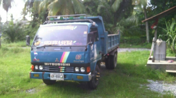 ขายรถบรรทุก 6 ล้อดัมพ์ MITSUBISHI CANTER 115 แรงม้า เฟืองท้าย 145 ราคา 320000