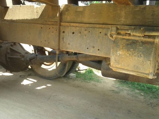 ขาย10ล้อ1พลาหน้ายาว พร้อมหางพับกระบอกไฮโดรลิกซ์ พร้อมใช้งาน ช่วงล่างใหญ่ คานหน้าใหญ่ ลากแบ็กโคได้ สภาพพร้อมลุยงาน