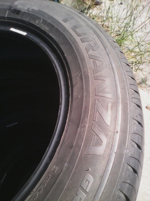 215/60R16 BRIDGESTONE TURANZA  GR-90  ปี2012 MADE IN THAILAND ชุด 4 เส้น  TEL.081-427-3941