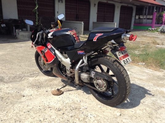 ธารนนทบุรี//ขาย honda nc30 เครื่องสมบูรณ์ความร้อนปกติ ระบบไฟปกติใช้ทุกจุด ราคา 79,000 บาท ทะเบียนแท้