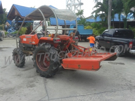 รถไถ  ยี่ห้อ KUBOTA   รุ่น L3408  พร้อมอุปรณ์ตัดหญ้า...สามารถทดลองขับและดูสภาพรถพร้อมต่อรองราคาได้ที่ศูนย์พักรถ truck2hand จังหวัดสระบุรี