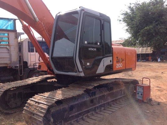 Hitachi EX200-2 สวยๆ เจ้าของขายเอง 0817858870