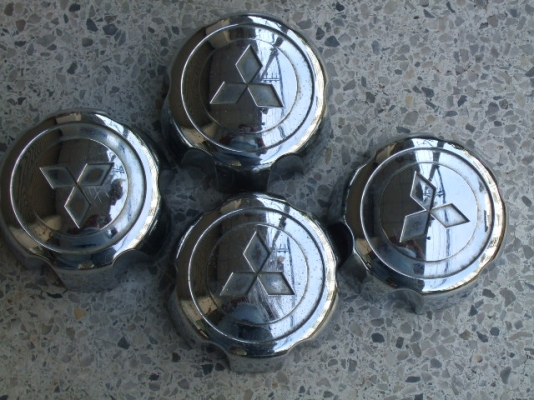 ฝาครอบดุมล้อ มิตซู