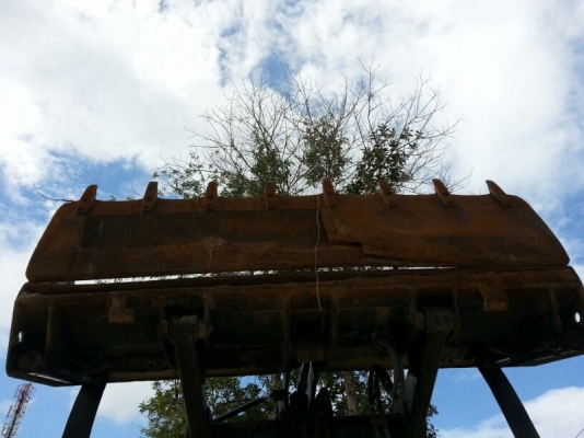 รถตักหน้า / ขุดหลัง  CAT  422E   สนใจติดต่อ 081 - 6079515