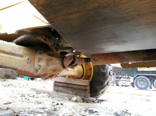 รถตักหน้า / ขุดหลัง  CAT  422E   สนใจติดต่อ 081 - 6079515