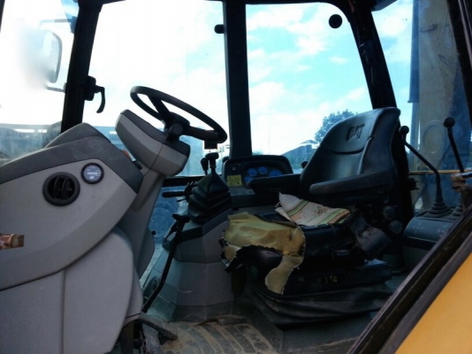 รถตักหน้า / ขุดหลัง  CAT  422E   สนใจติดต่อ 081 - 6079515