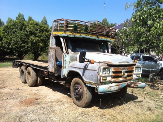 ขาย10ล้อหน้ายาว2เพลาร็อกกี้ เครื่อง6BG1 พวงมาลัยเพาเวอร์