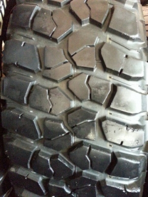 ขายยาง BF km2 31 x 10.5 x 15 ปี 10 ขายยาง BF km2 31 x 10.5 x 15 ปี 10
