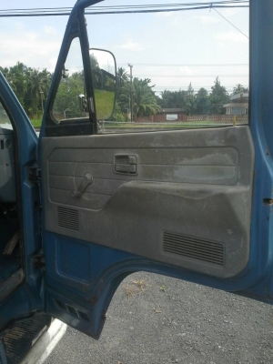 6ล้อรั้ว ISUZU NPR115แรงม้า ห้างแท้ ปี37 เกียร์สั้น สภาพสวยมาก รถใช้น้อย ราคาคุยได้บ้าง เล่มพร้อม 087-2976734