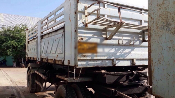 ขายรถพ่วง HINO FM1MNKA เครื่อง 220 แรง ปี 44 กระบะดัมพ์สามมิตร ลูก 3 เพลา ติดแก๊ส NGV 10 ถัง