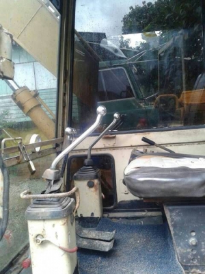 KOMATSU PC60-5 รถสวย มีแอร์ เอวแน่น ช่วงล่างเต็ม เครื่องดี แรง ทำงานไม่โหลด ราคาต่อรองได้ 087-2976734