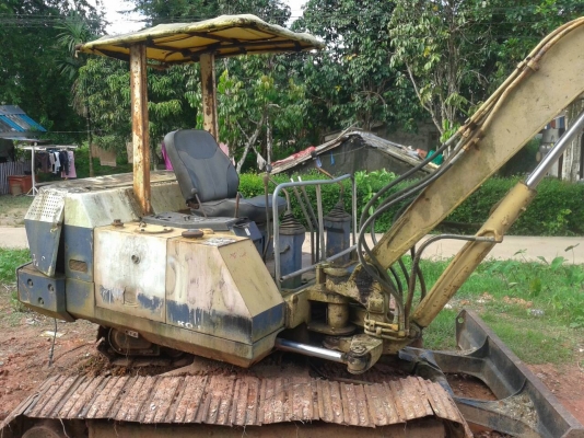 KOMATSU PC40-6 รถพร้อมใช้ แรงดี เครื่องแห้ง ราคาคุยได้ 087-2976734