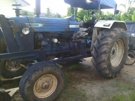 FORD 6600 รถพร้อมใช้งาน อุปกรณ์ มีใบมีด ราคาต่อรองได้ 087-2976734