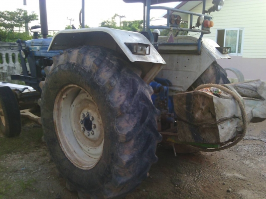 FORD 6600 รถพร้อมใช้งาน อุปกรณ์ มีใบมีด ราคาต่อรองได้ 087-2976734