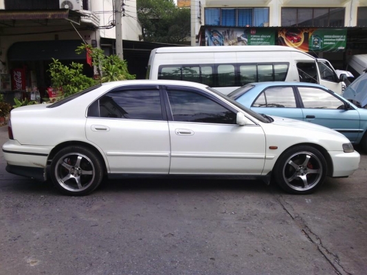 ขายรถ HONDA ACCORD ปี97 รถบ้าน