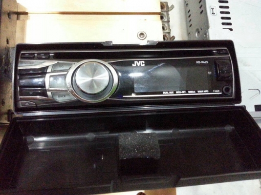 สวยมือ 2  เครื่องเสียงติดรถ สภาพดีครับ