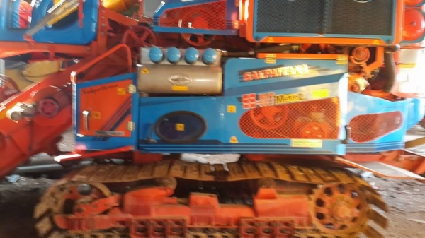 ขายรถเกี่ยวข้าว ศักดิ์พัฒนา SS510มาร์ค2 เครื่องมิตซู260 เทอร์โบ ช่วงล่างเต็ม เครื่องดี สภาพพร้อมลงงาน ตู้ดีสภาพพร้อมใช้งาน ขายรถเกี่ยวข้าว ศักดิ์พัฒนา SS510มาร์ค2 เครื่องมิตซู260 เทอร์โบ ช่วงล่างเต็ม เครื่องดี สภาพพร้อมลงงาน ตู้ดีสภาพพร้อมใช้งาน