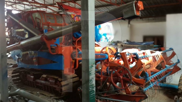 ขายรถเกี่ยวข้าว ศักดิ์พัฒนา SS510มาร์ค2 เครื่องมิตซู260 เทอร์โบ ช่วงล่างเต็ม เครื่องดี สภาพพร้อมลงงาน ตู้ดีสภาพพร้อมใช้งาน