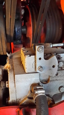 ขายรถเกี่ยวข้าว ศักดิ์พัฒนา SS510มาร์ค2 เครื่องมิตซู260 เทอร์โบ ช่วงล่างเต็ม เครื่องดี สภาพพร้อมลงงาน ตู้ดีสภาพพร้อมใช้งาน ขายรถเกี่ยวข้าว ศักดิ์พัฒนา SS510มาร์ค2 เครื่องมิตซู260 เทอร์โบ ช่วงล่างเต็ม เครื่องดี สภาพพร้อมลงงาน ตู้ดีสภาพพร้อมใช้งาน