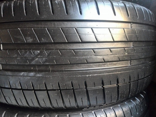ขายยาง MICHELIN PS3 215-45-17 ปี11 ดอกเต็ม ไม่บวม ชุดละ 5,900 บาท
