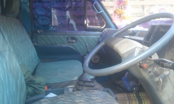 ขายisuzu 115 NPR 59Lห้างแท้Fหน้าFหลังปี40เครืองแน่น