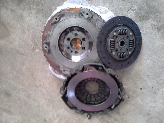 ขายเกียร์ธรรมดานิสสันมาร์ช