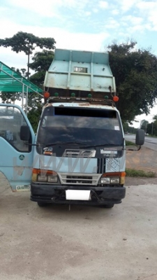 รถบรรทุก 6  ล้อ ดั้มพ์  ยี่ห้อ  ISUZU  NKR  ปีจดทะเบียน 2540