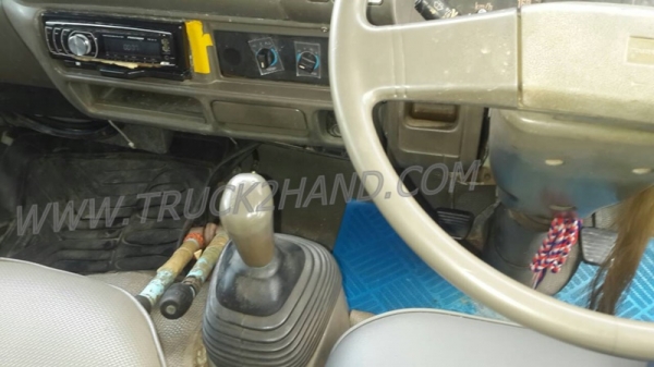 รถบรรทุก 6  ล้อ ดั้มพ์  ยี่ห้อ  ISUZU  NKR  ปีจดทะเบียน 2540