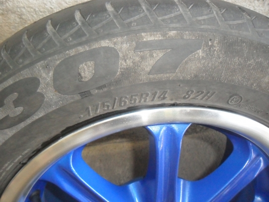 ล้อแม็ก 14นิ้ว 4รู100/114 พร้อมยาง สวยๆ 4 ล้อ ราคา 3800 บาท