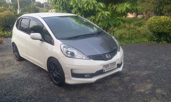ขายถูก!!! ฮอนด้า แจ๊ส 2009 สีขาว ออโต้ แต่งสวยมาก ขายถูก!!! ฮอนด้า แจ๊ส 2009 สีขาว ออโต้ แต่งสวยมาก