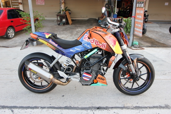 ขาย  Ktm duke 200  ปี2014 ทะเบียนพร้อมโอน สภาพนางฟ้า รถศูนย์