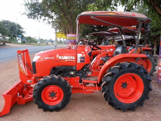 เพชรรุ่งเรืองจัดให้ครับ L3608พร้อมผานหก รถสวยพร้อมลุย 340,000บ. เพชรรุ่งเรืองจัดให้ครับ L3608พร้อมผานหก รถสวยพร้อมลุย 340,000บ.